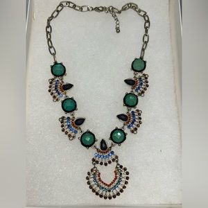 Statement necklace